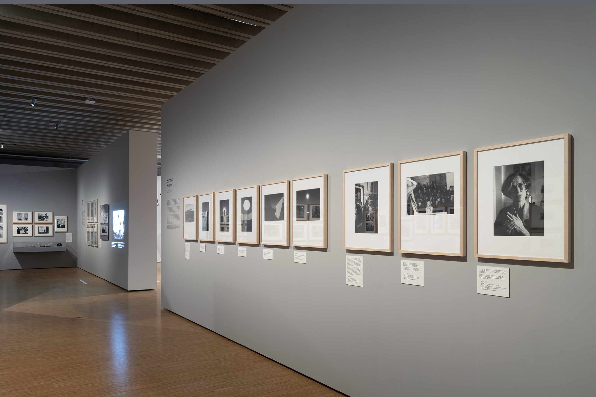 Tonia Bürkle (blaugrau): Stadt der Fotografinnen. Frankfurt 1844 – 2024 für Historisches Museum Frankfurt 13