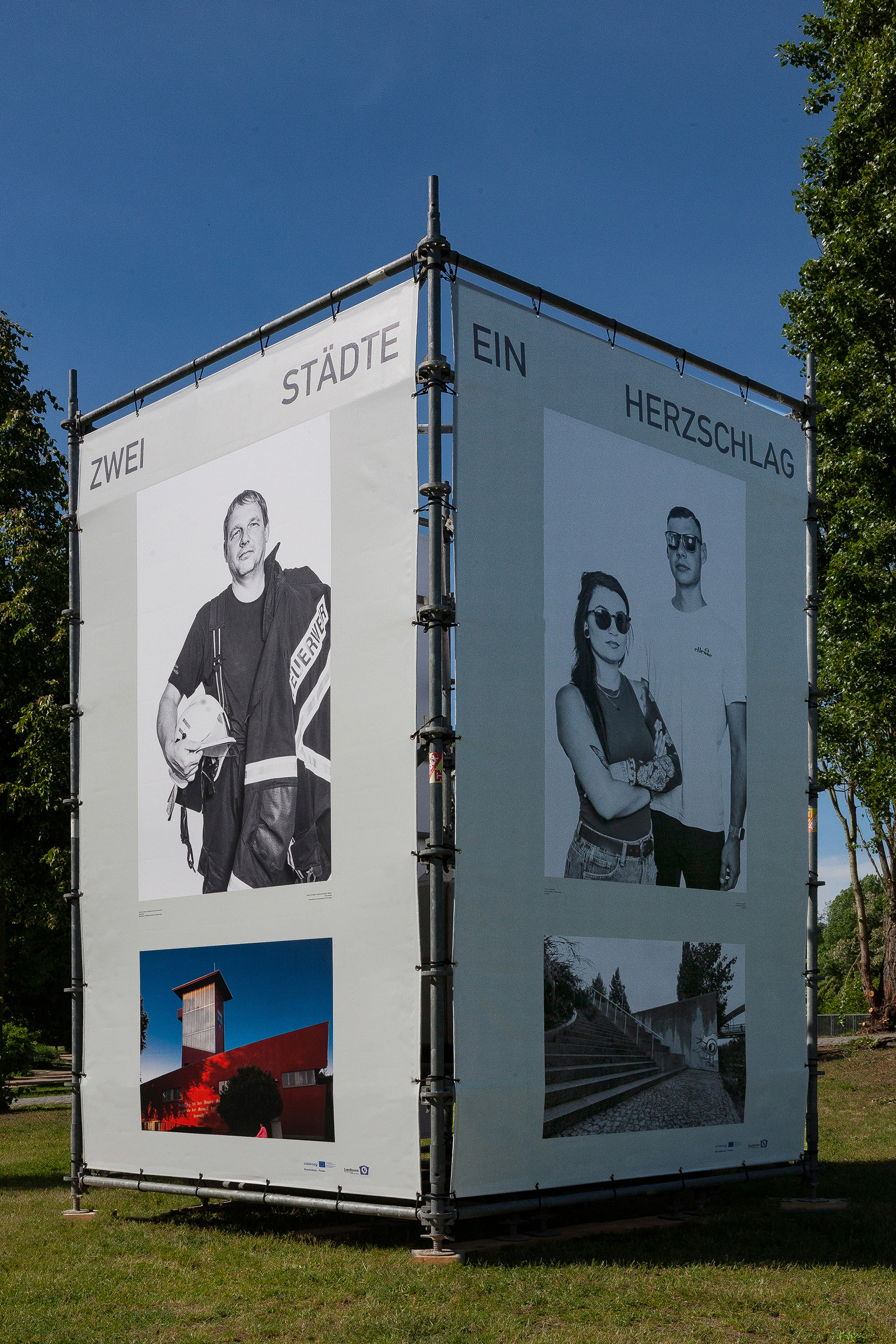 Tonia Bürkle (blaugrau): So gesehen… Guben und Gubin für Öffentlicher Raum, Neißeterrassen Guben 3